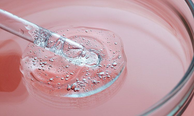 Kwas hialuronowy, rewolucyjny składnik skóry i sposób leczenia zapalenia stawów