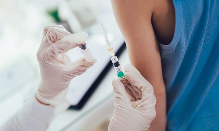 Szczepienia na choroby tropikalne – obowiązkowe i dodatkowe