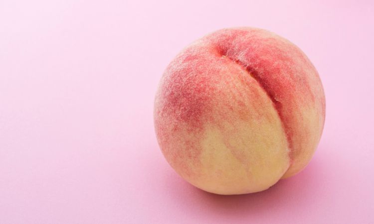 Seria Oh, Just Peachy od marki Lirene - lekkie, owocowe formuły do codziennej pielęgnacji