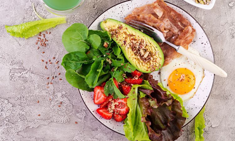 Dieta ketogeniczna – od czego zacząć i jakie są jej zalety?