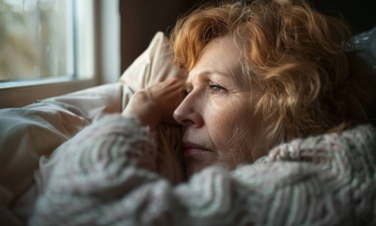 Ciągłe zmęczenie u kobiet po 40. roku życia – przyczyny i leczenie